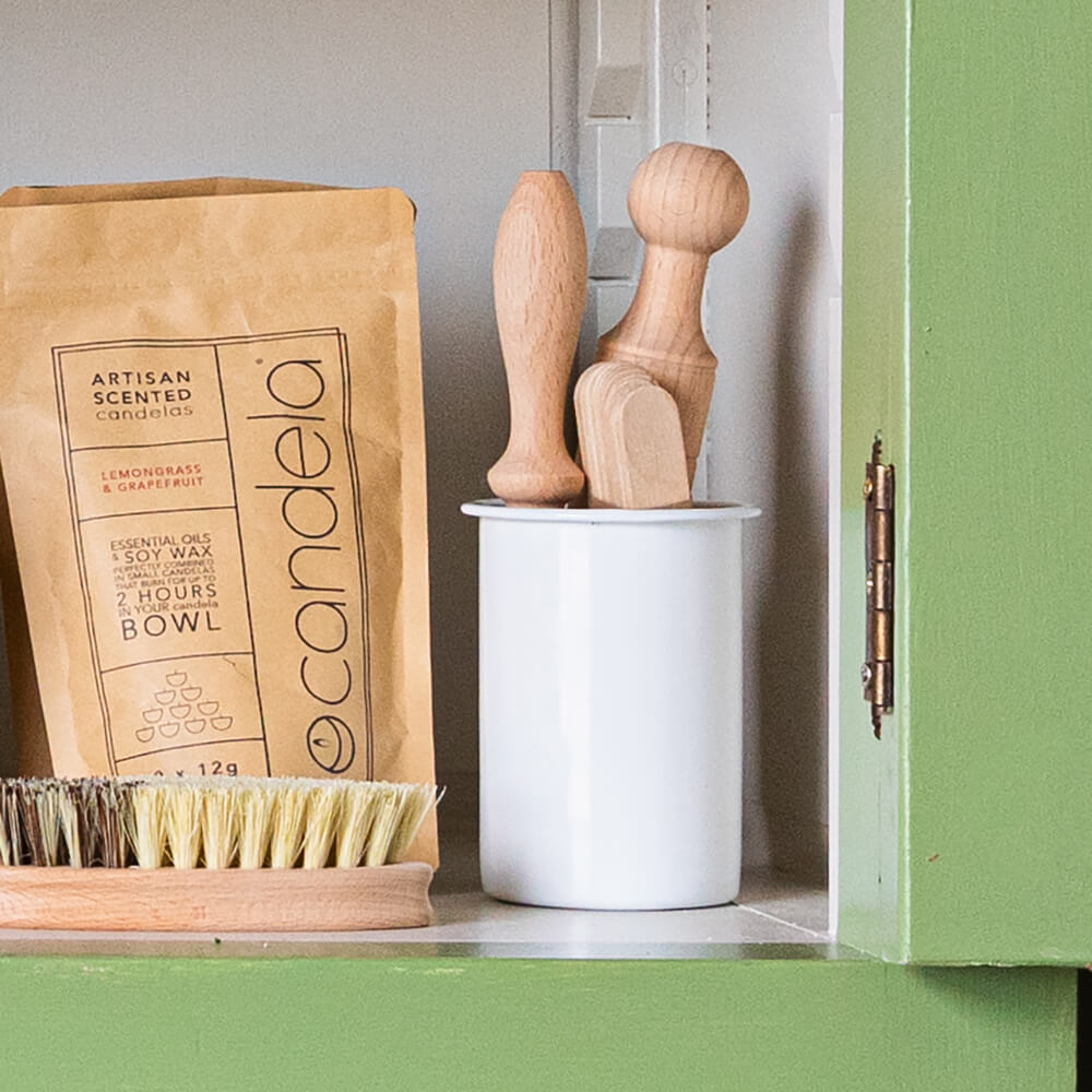 Bathroom toothbrush holder White toothbrush holder White enamel toothbrush holder