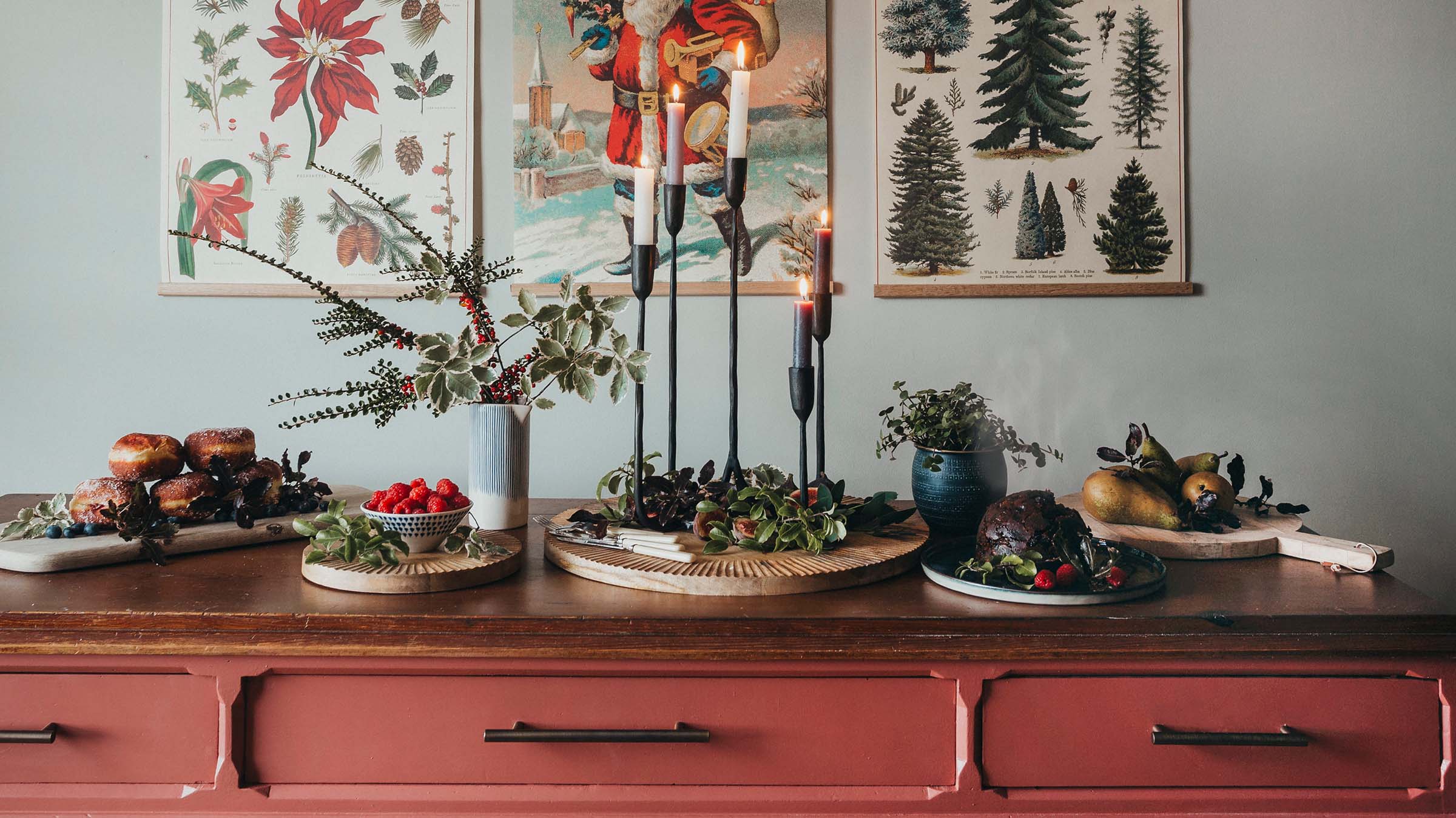 Festive Tableware & Textiles