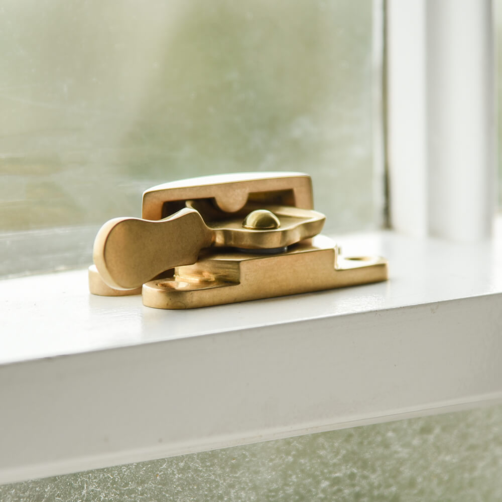 Sash window fastener - Fitch fastener - Brass sash fastener