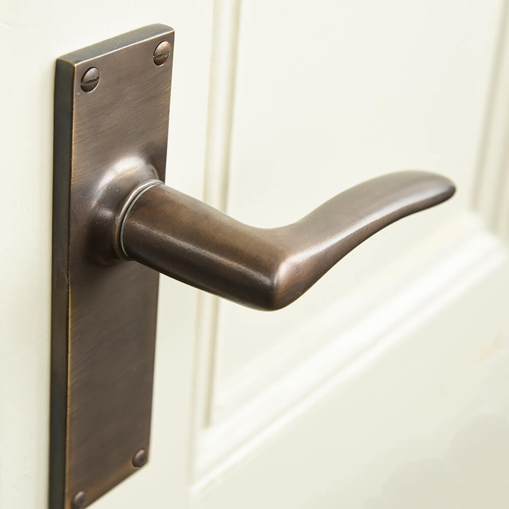 Distressed Antique Brass Oaken Lever Latch Door Handles