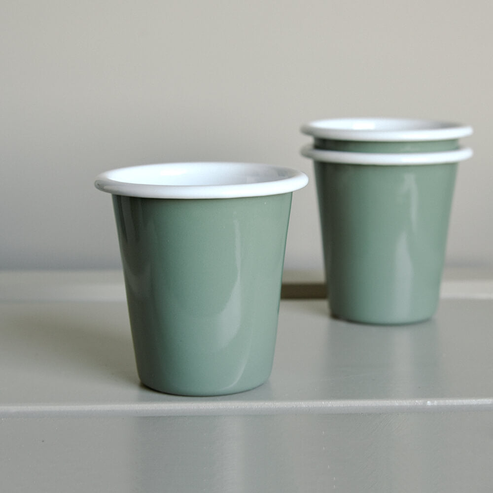 Green enamel cups