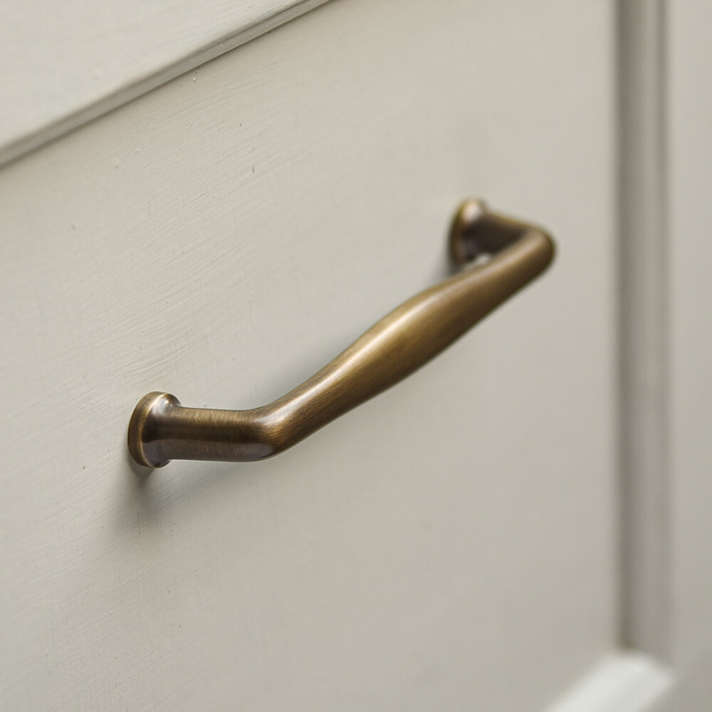 Drawer Cabinet Pulls Antique Copper Cabinet Handles & Knobs Solid Zinc & Copper Build | Vintage Style For Kitchen, Drawers & Doors Dresser Handles Vintage Drawer Cabinet Pulls Antique Copper Cabinet Handles & Knobs Solid Zinc & Copper Build | Vintage Style For Kitchen, Drawers & Doors Dresser Handles Vintage