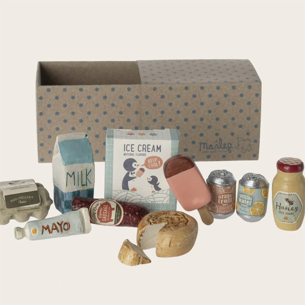 Collection of swet little tiny food items including miniature milk carton, icecreams, cans and honey, egg box etc in a dotty cardboard box