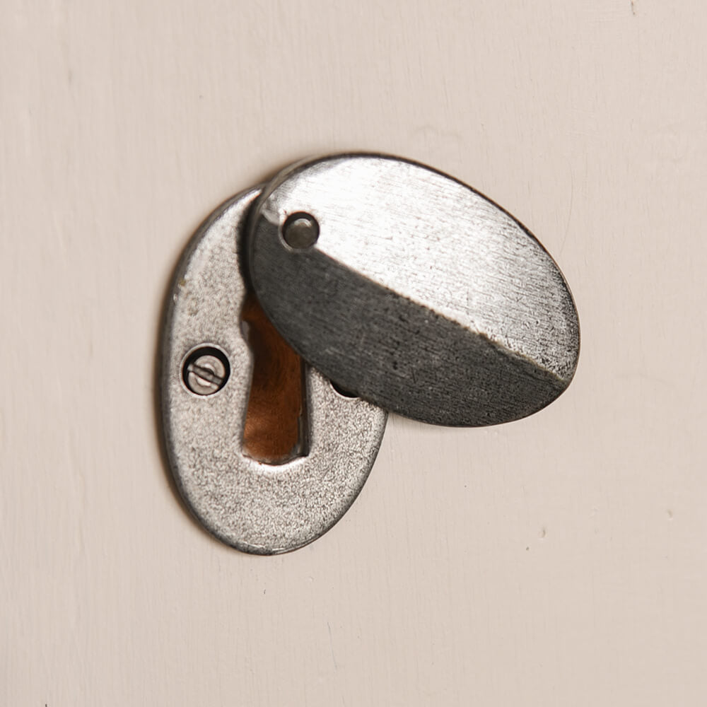 keyhole cover shown open