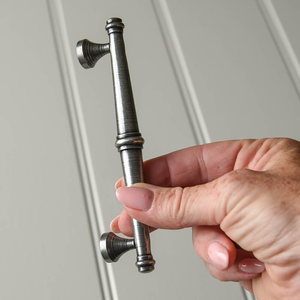 Poussez Handle Pull handle - Drawer pull - Pewter pull handle