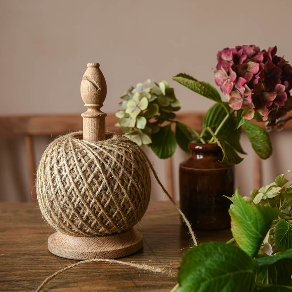 String dispenser - Garden twine holder - Wooden string holder