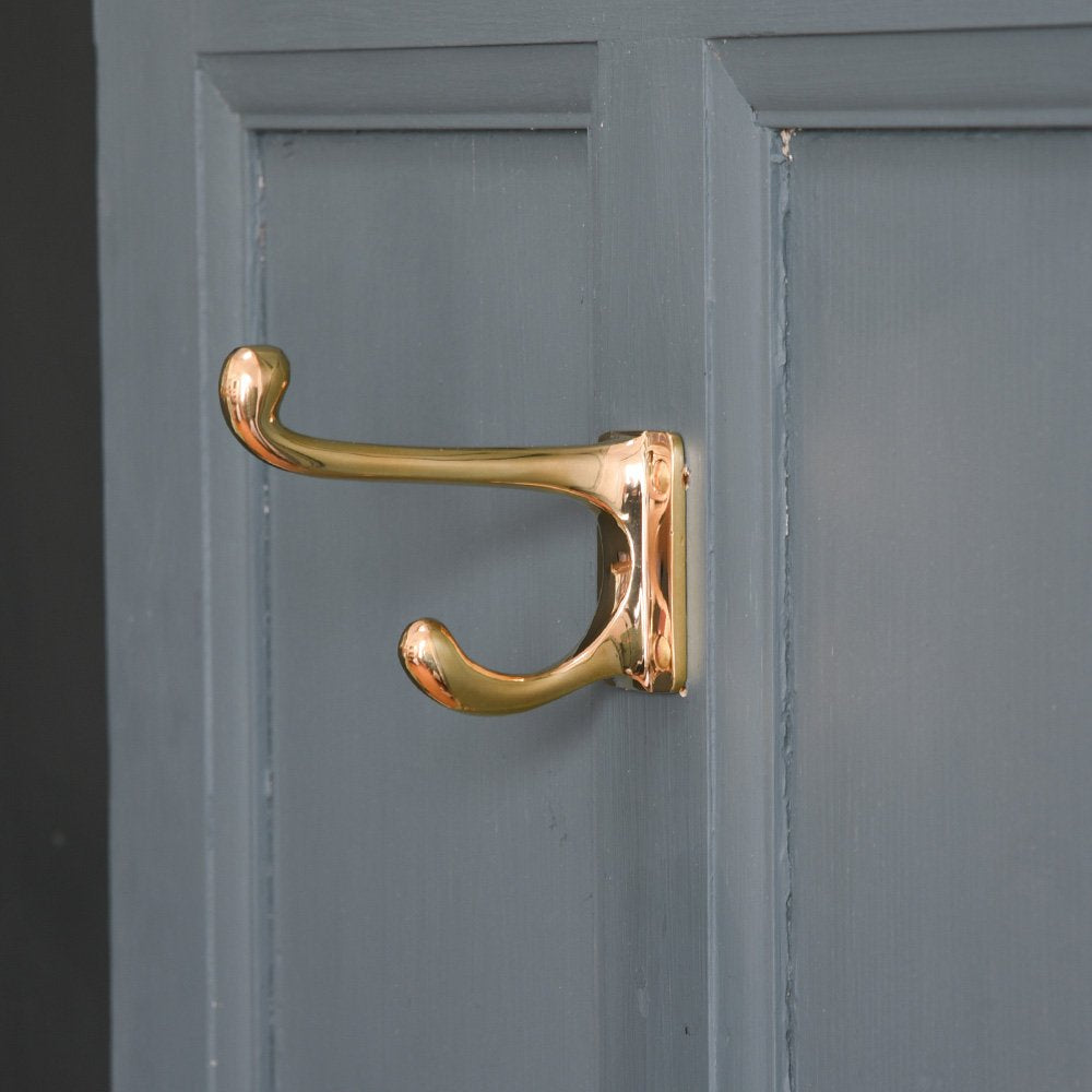 Side View of Double Coat Hook