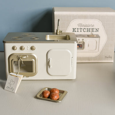 Maileg miniature kitchen with box