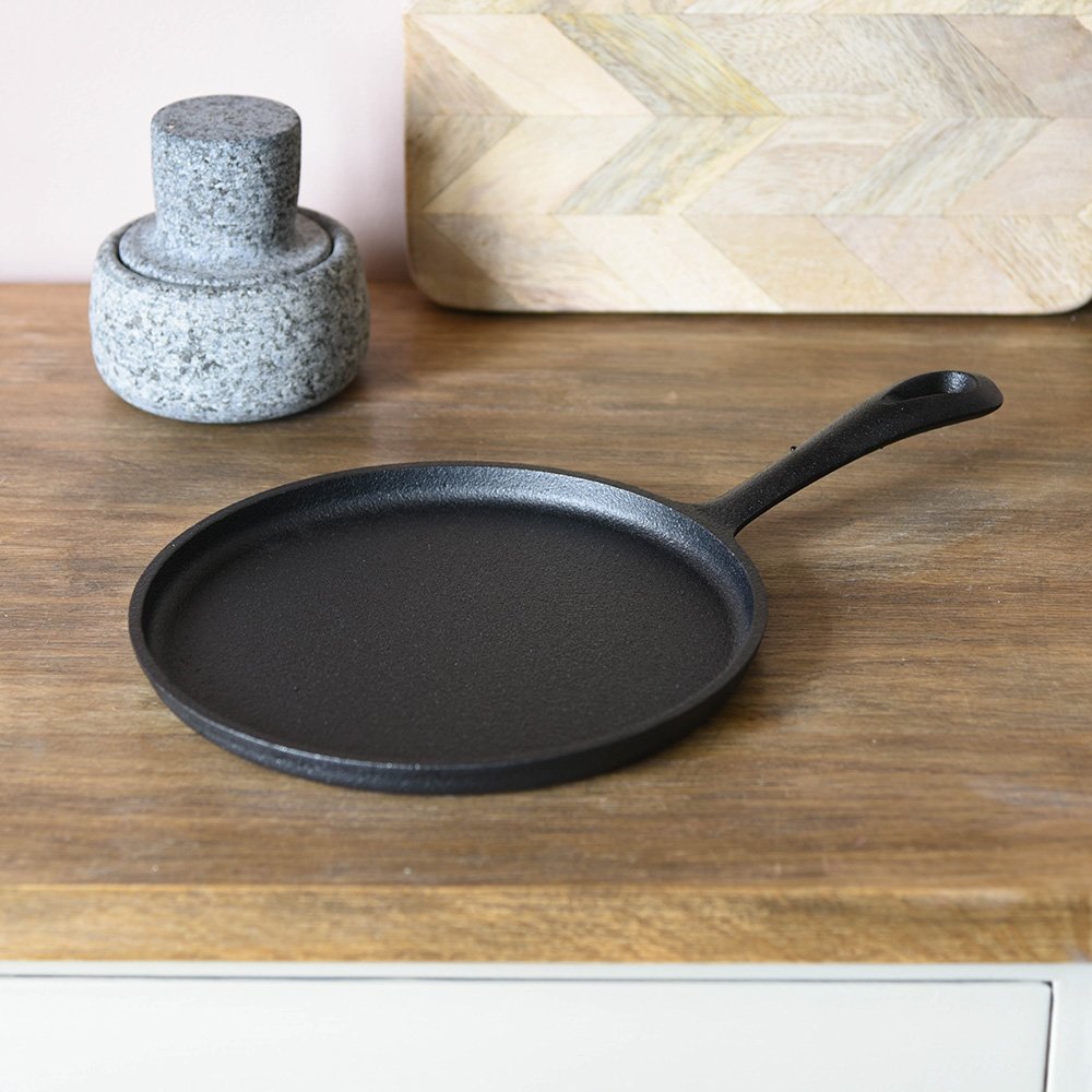 Cast iron crepe pan
