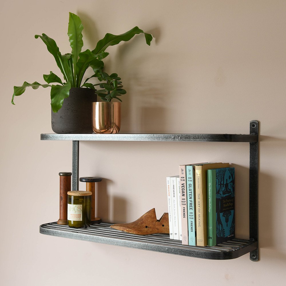 Steel double wall shelf with rounded edges