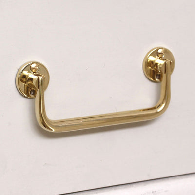 Lifting Drawer Pull Handle in Polished Brass