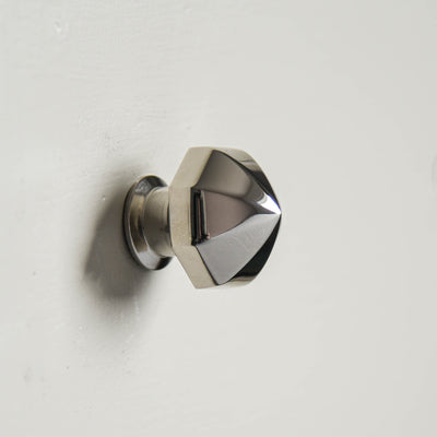 Traditional style pointed cabinet knob