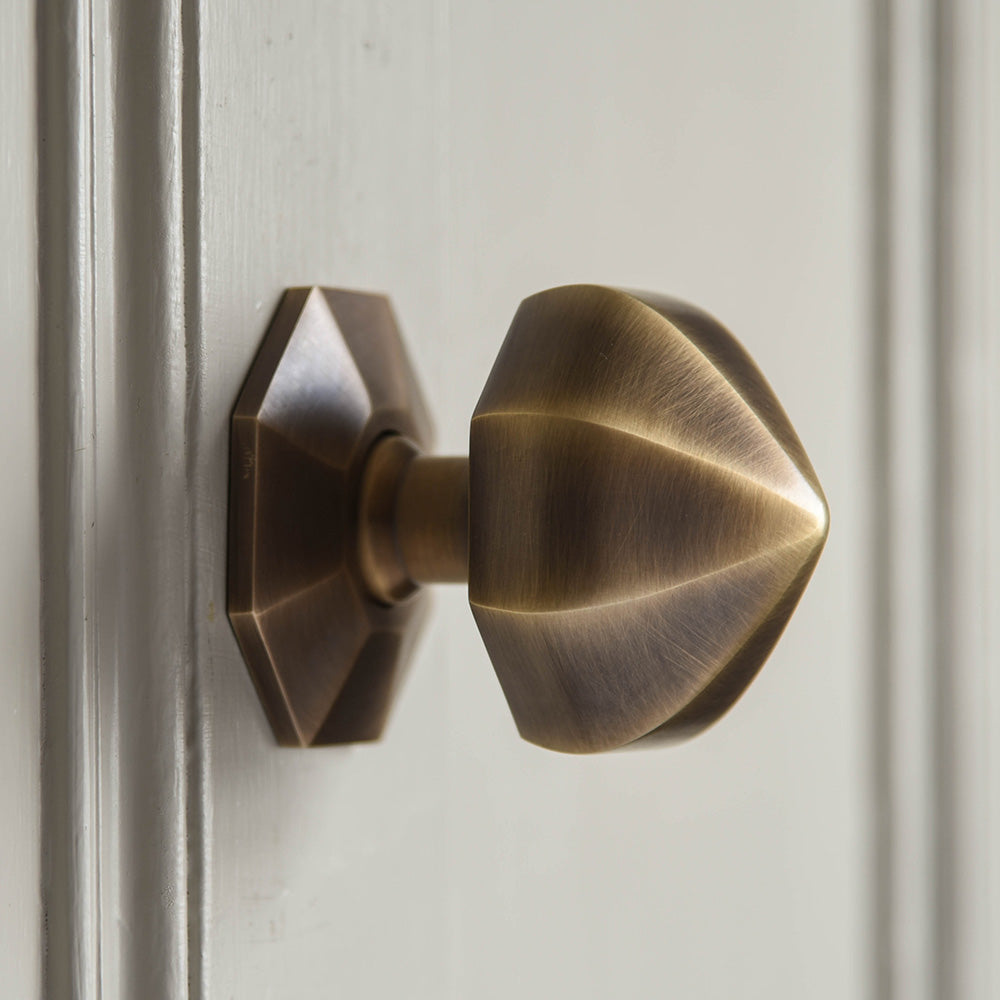 Side view of 3 inch Pointed Octagonal Door Pull in Light Antique Brass.