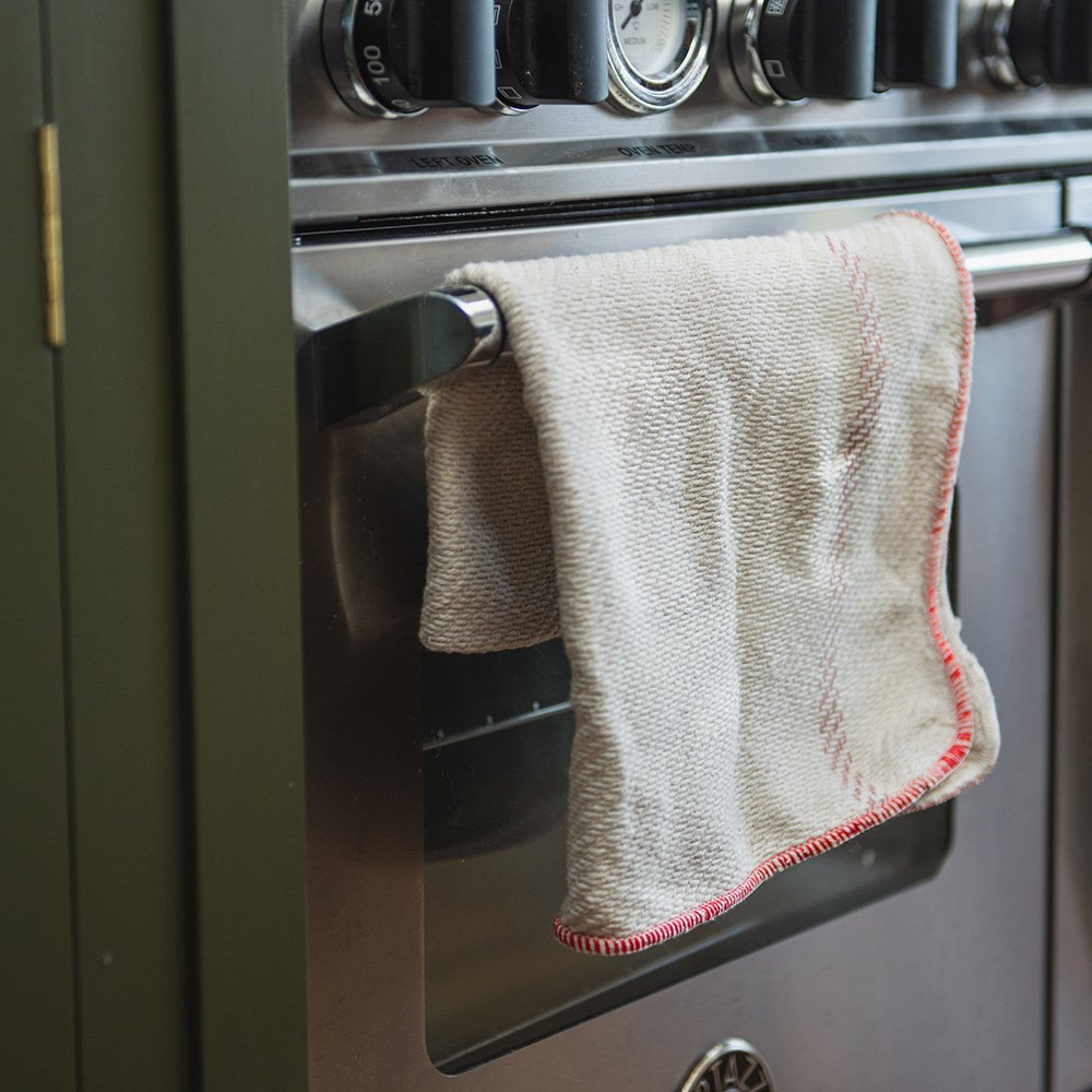 Traditional Thick Oven Cloth on Cooker