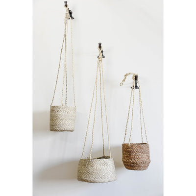 Hanging planters in jute and seagrass