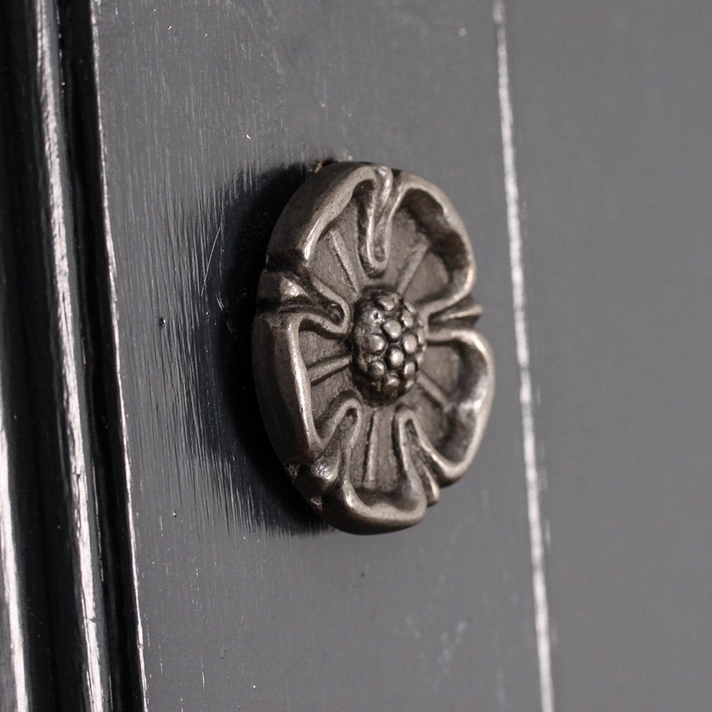 Yorkshire Rose Shaped Striker Plate in Cast Iron